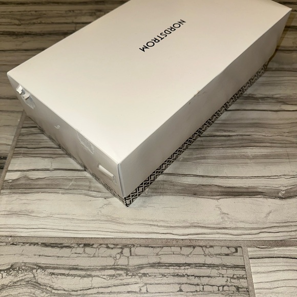 Nordstrom Black Sandals Sleek Minimalist Design - Picture 9 of 10